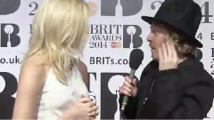 BRIT Awards 2014 Daily Mirror 采訪