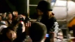 在樹上唱歌