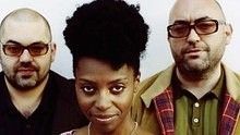 Morcheeba - Undress Me Now 現場版