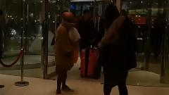 B1A4錄制結束回酒店