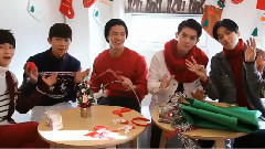 TeenTop 制作不同圣誕樹