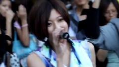 作對