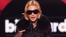 Madonna - 最佳巡演歌手 2013公告牌音樂大獎現場版