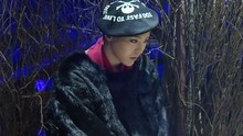 權志龍（廢除）,權志龍 - GD - Black&Who You&Crooked