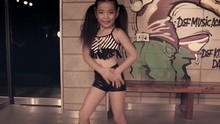 小蘿莉模仿AOA《短發》