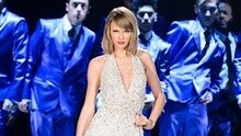 Out Of The Woods 1989世界巡演美國底特律站現場版 2015