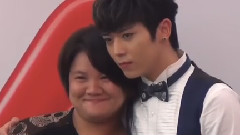 100位粉絲握手 & 拍立得合照 & 抱抱