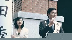 合わせた手のひらの間