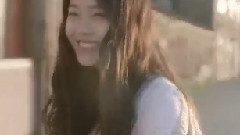 嘴唇之間