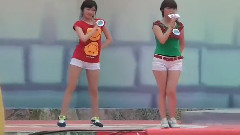 男生女生向前沖