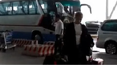 上海工作人員送機