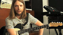 Maroon 5 教你演奏《One More Night》