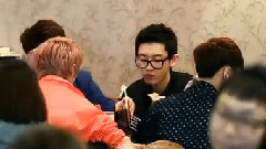 燦烈與旺仔做對比